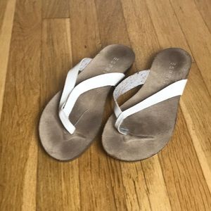 ESPRIT Women’s Lee-G Flip Flops sz8M